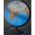 Földgömb - világító, politikai, 30 cm átmérőjű, fatalpas - National Geographic