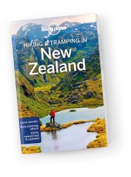 Hiking & Tramping in New Zealand Lonely Planet - Új Zéland túrakönyv 